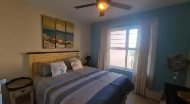 Chesapeake Bay Beach Heaven, Забронировать Отель Отели Маргит с бассейном, Бассейн