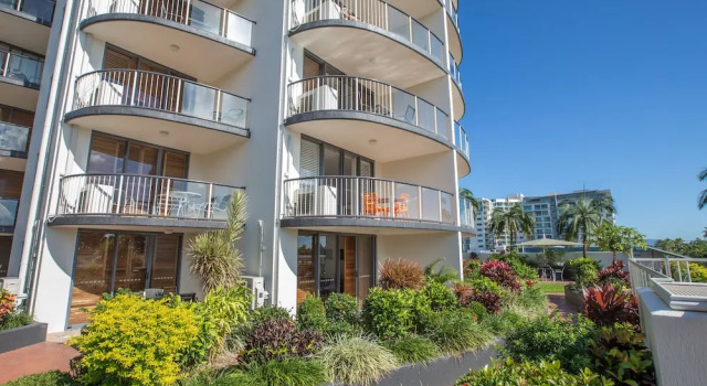 301 Royal Harbour