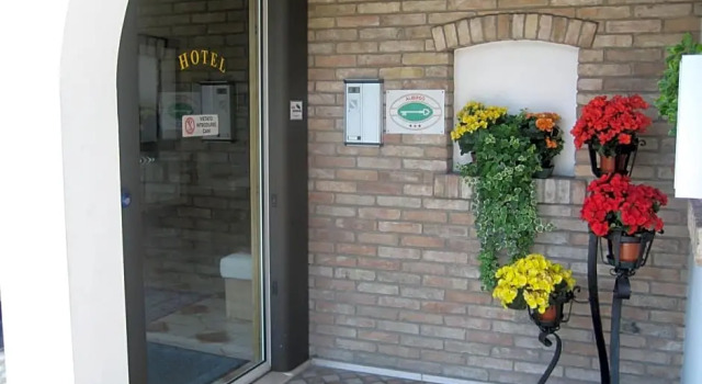 Hotel Ristorante Dotto, Prenota Hotel Maserada sul Piave 