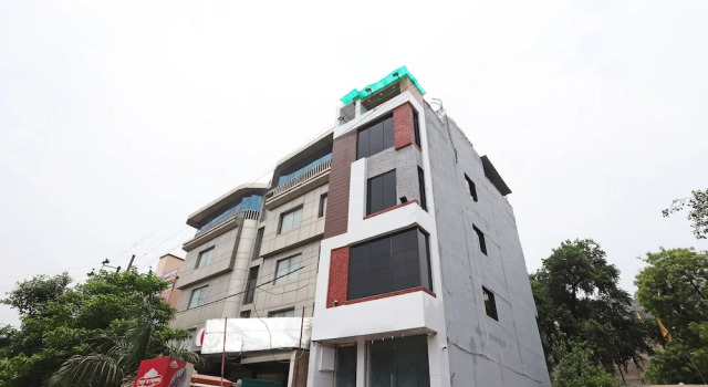 OYO 44565 Ashrit Suites