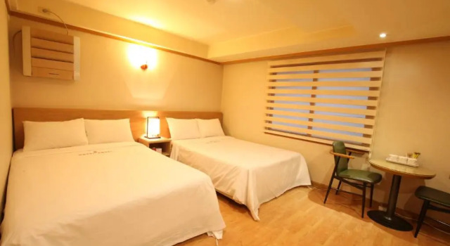 Run of House Angel Hotel