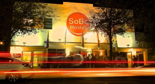 SoBe Hostel & Bar, Забронировать Хостел Хостелы Майами-Бич, рядом с Саус Поинте Парк, Хостел