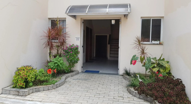 Apto confortável no Itaguá, 2 quartos, 1 wc, ar, wifi, garagem