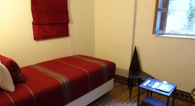 Camera Standard Riad Sabah