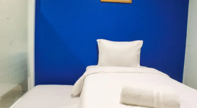 Studio Guesthouse near Central Park, Забронировать Гостевой дом Отели Джакарты с парковкой, рядом с Wisma 77, Парковка