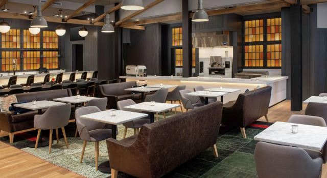 Полулюкс Canopy By Hilton Ithaca Downtown