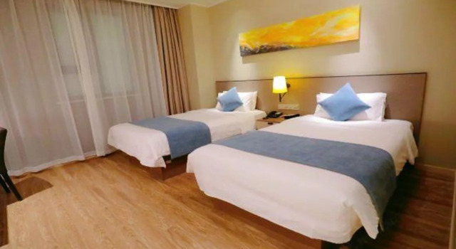 Home Inn Plus, Book Hotel Shahekou 