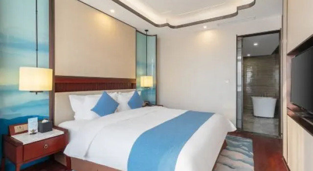 Люкс Executive Boman Art Garden Hotel (Qilu Software Park Subway Station Branch)