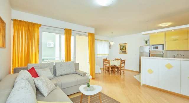 Апартаменты c 1 комнатой с балконом Apartments Zelic Tucepi