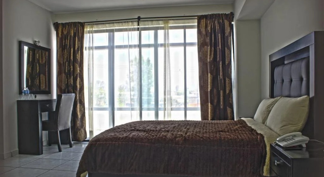 Hotel Queenton