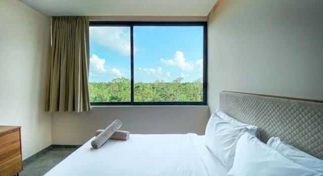 Modern 3 BR Penthouse With Pool View and Free Shuttle to Beach Club Roof Top Pool BBQ Area Yoga Space