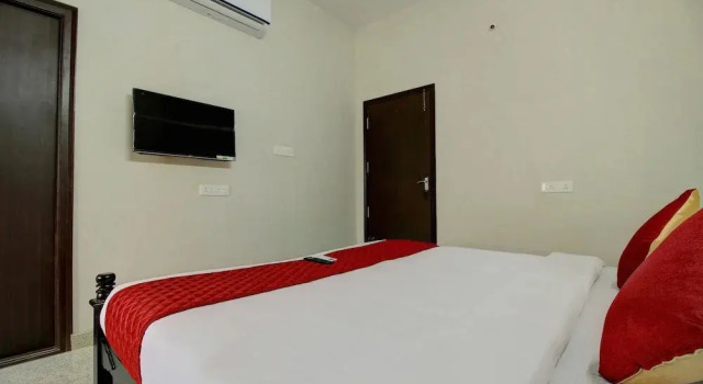 Hotel H2B By OYO Rooms, Забронировать Отель Отели Коимбатур 3 звезды, 3*