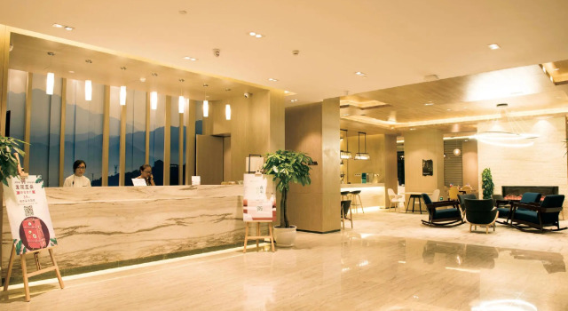 Atour Hotel Golden Beach Yantai