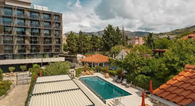 Двухместный номер Deluxe с балконом и с видом на бассейн Hotel Aquarius Dubrovnik Adults Only