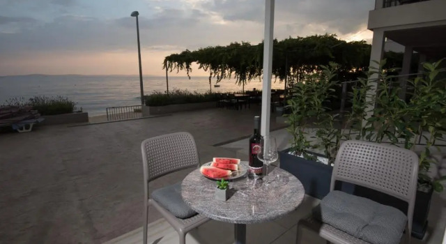 Апартаменты Seaside Luxury Suites