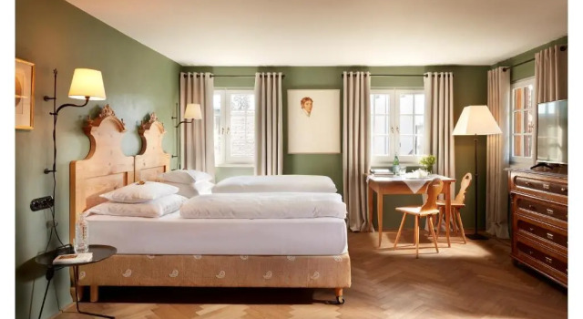 Номер Deluxe Hirschen - Fine Hotel, Restaurant & Spa
