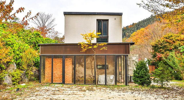 Gapyeong baeknak Flat House
