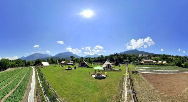 Camping la ferme Décou'Verte, Rezervasyon Kamp Alanı Baratier Lac de Serre-Ponçon