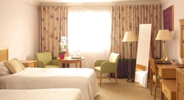 Трёхместный номер Standard Castle Hotel Macroom