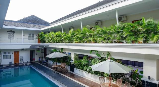 Reddoorz Plus @ Jakal Bawah 3, Book Hotel Hotels in Sleman with a Pool, Swimming Pool