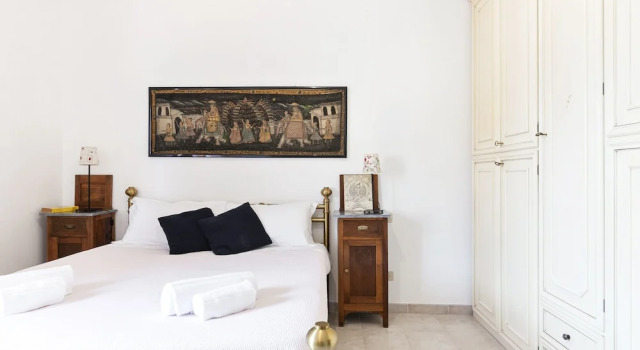 Pisa Hospital Apartment with Parking and Balcony