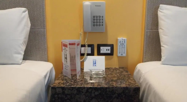 Четырёхместный номер Superior Hotel Santa Cruz