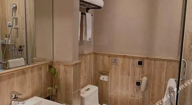 Двухместный номер Standard Days Inn Business Place Bagu Chongqing