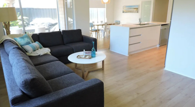 Contemporary Cove, Buchen Sie Ferienhaus Hotels in Western Australia mit Parkplatz, Parkplätze