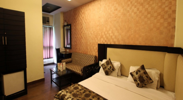 THE BONLON INN-NEAR BLK HOSPITAL, Забронировать Отель Отели Нью-Дели с завтраком, Завтраки