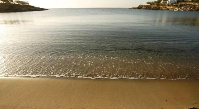 Коттедж с 2 комнатами Syros Dreamy Maisonette 2 minutes from sandy beach