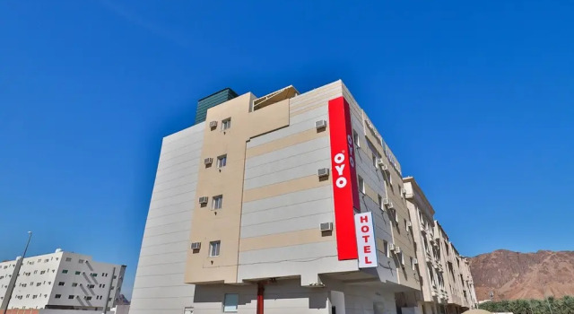 OYO 323 Aknan Ohod Hotel, Забронировать Отель Медина Эль-Мадина, рядом с Jabal Ahad Garden Park