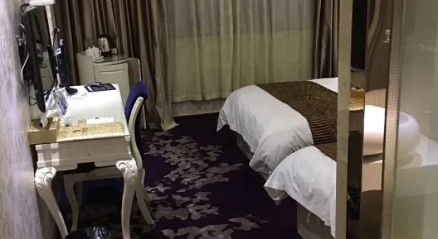 Люкс Deluxe Wan Hong Business Hotel