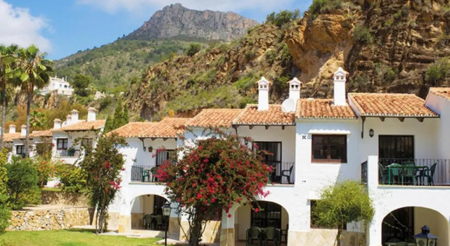 Апартаменты Sunsea Village Apts