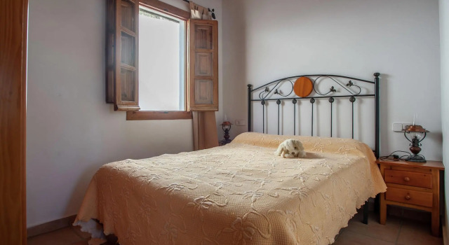 Cottage with Private Swimming Pool & Rural Location near Antequera