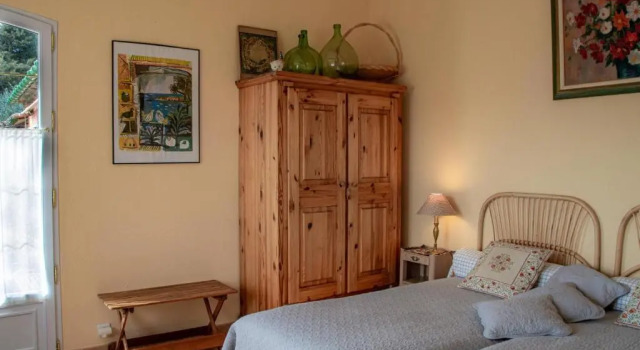 Le Clos des Oliviers 188 chemin du Hameau des Bourges 06650 Le Rouret, Забронировать Отель Ле-Руре Приморские Альпы