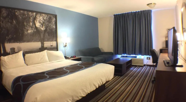 Двухместный номер Deluxe Super 8 by Wyndham Fort Frances