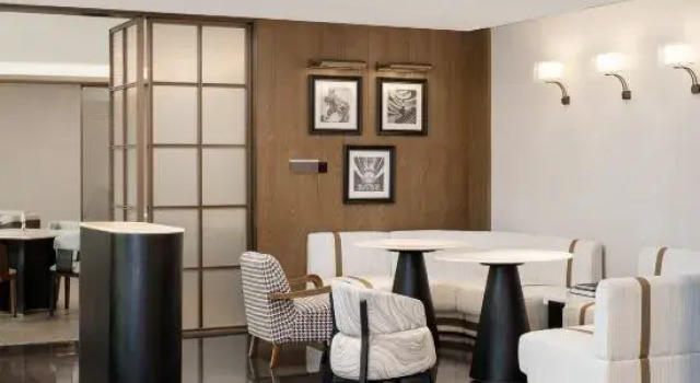 Mehood Lestie Hotel (Pingzhou Jadeite Street, Qiandeng Lake, Foshan Branch), Boek Hotel Hotels in Guangdong met parkeren, Parkeren