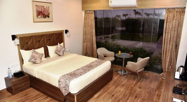 Carina Retreat Resort, Buchen Sie Resort Sangodra Gujarat