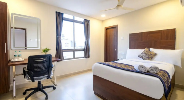 Номер Deluxe Monday Hotels Swarnas The Capital