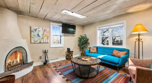 Коттедж с 2 комнатами Casa Lola - Gorgeous Light-filled Home, Walk to The Plaza and The Railyard