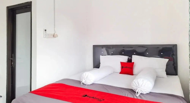 RedDoorz at Imanuel Homestay Tomohon, Buchen Sie Hotel Tomohon Sulawesi Utara