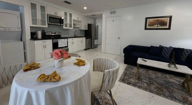 Bed & Breakfast Coconut Grove Miami