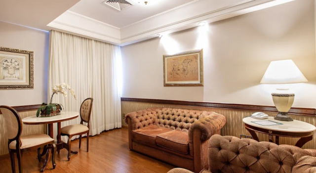 Полулюкс Bourbon Londrina Hotel