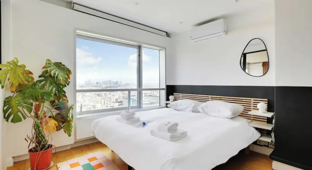 Exceptional View of Paris With A/C - 2bd/4p, Забронировать Отель Отели Парижа с парковкой, рядом с Maison de Balzac, Парковка