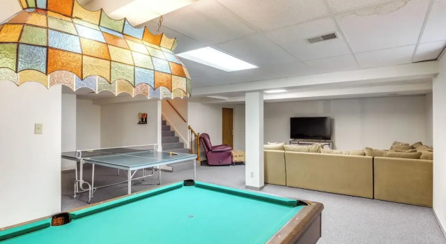 Коттедж Overland Park Family Home w/ Game Room & Backyard!