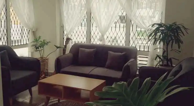 The Bloomy House, Book Hotel Billige hoteller i Mantrijeron
