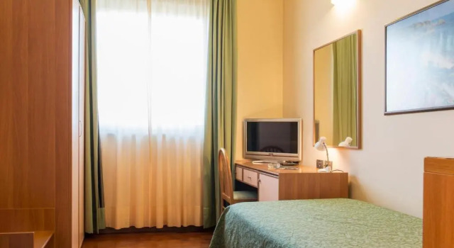Одноместный номер Standard Hotel Torresi