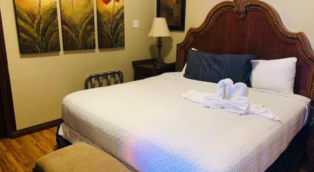 Номер Standard Hotel Royal Blue & Golf Cart Rental