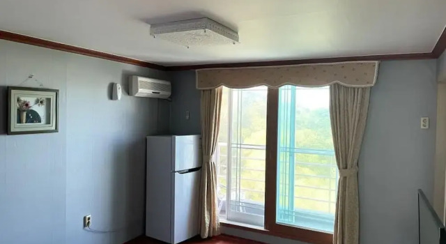 Sokcho Haeoleumhouse