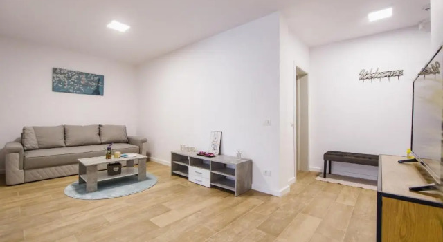 Lovely Home at West Residence, Varaa Hotelli Oradea 